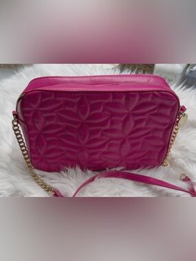 Draper James Quilted Crossbody Bag in Bright Pink